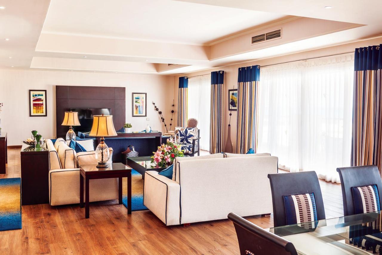 Rixos Alamein - Full Board Plus El Alamein Luaran gambar A suite at the hotel